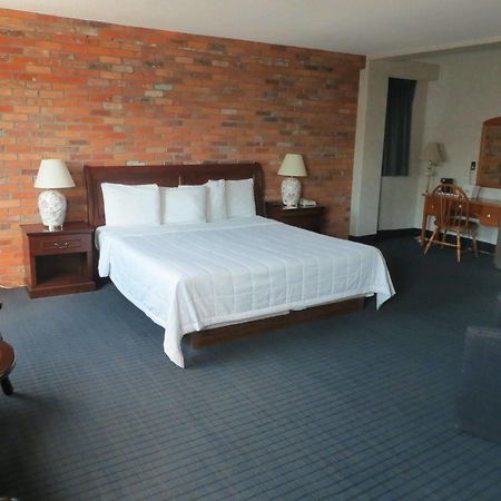 Hotel 89 Yorkville Toronto Esterno foto