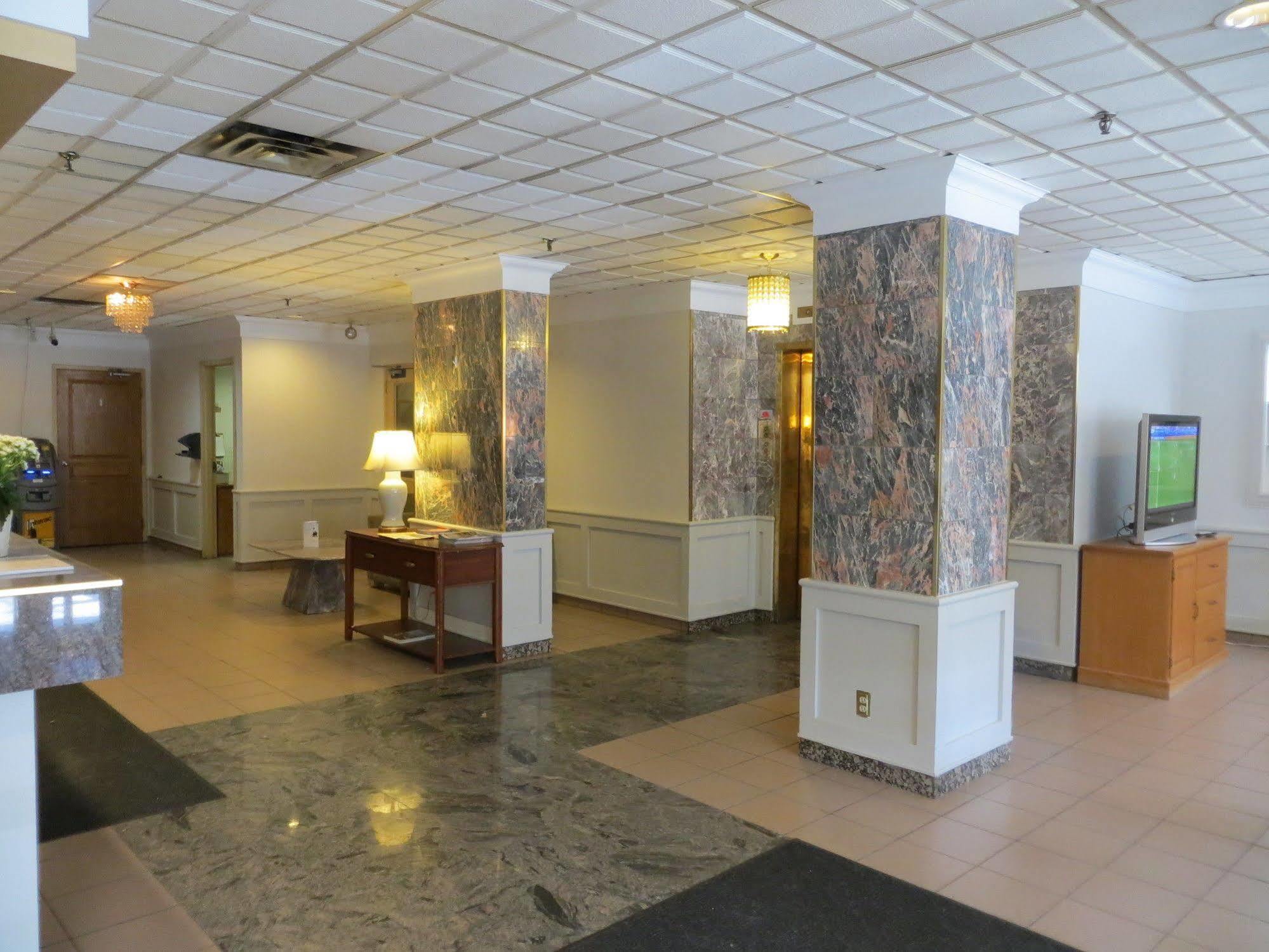 Hotel 89 Yorkville Toronto Esterno foto
