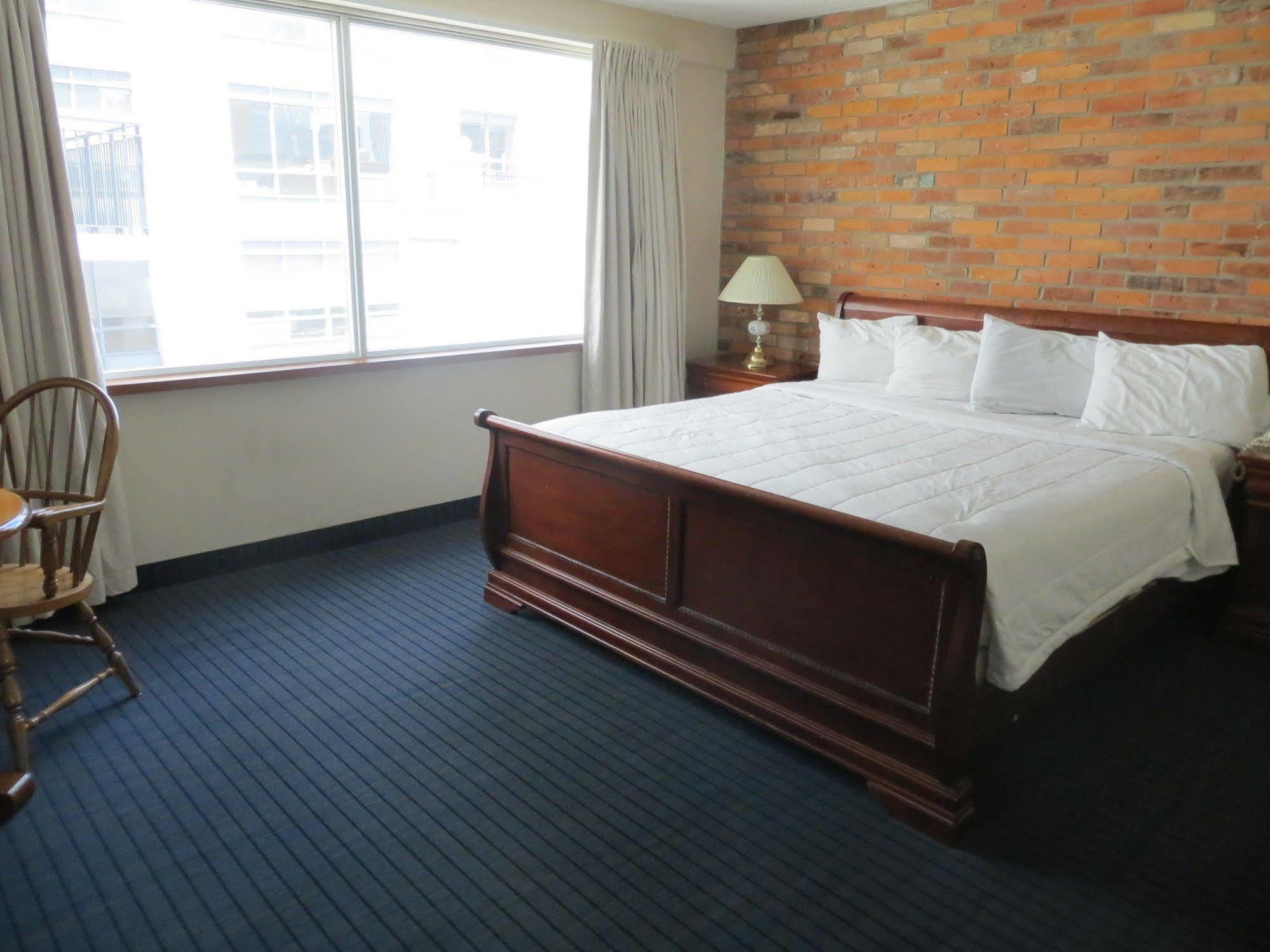 Hotel 89 Yorkville Toronto Esterno foto