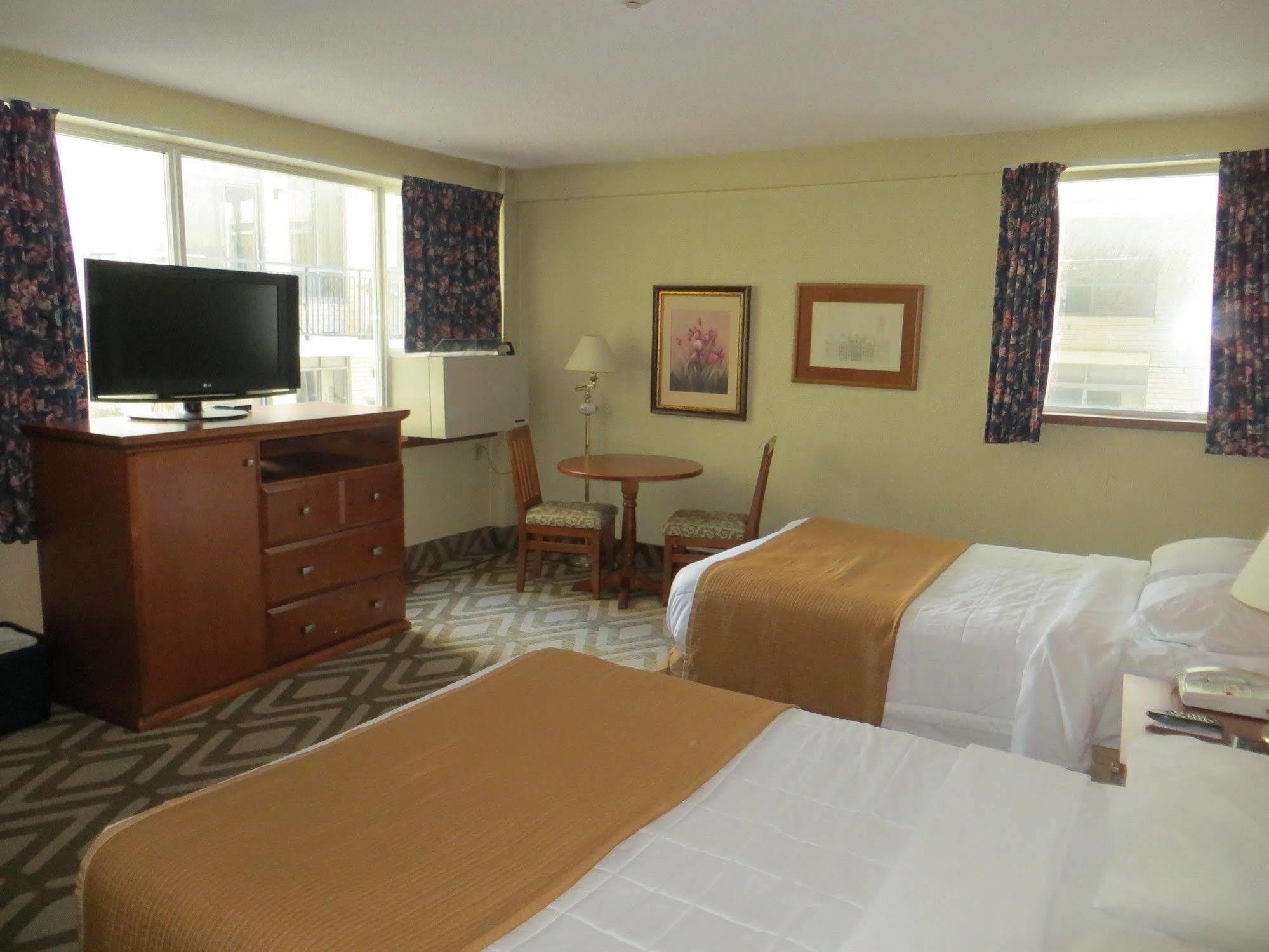 Hotel 89 Yorkville Toronto Esterno foto